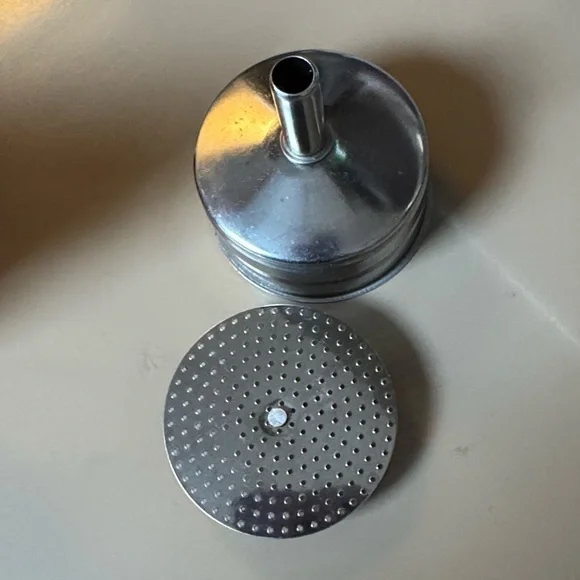 Gemini Express stovetop espresso maker in red - Picture 8 of 16